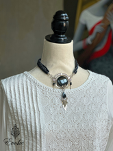 Peruvian Onyx Choker Necklace