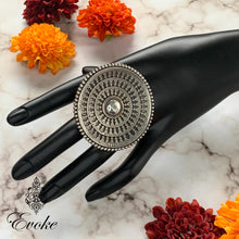 Concave Shield Ring